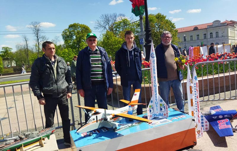 День Победы празднуем вместе!