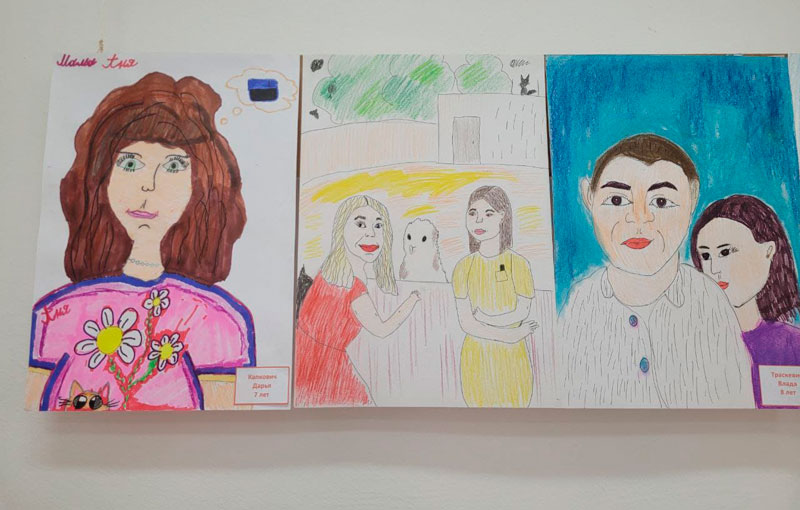 Выставка рисунков учащихся студии «Картина будущего»