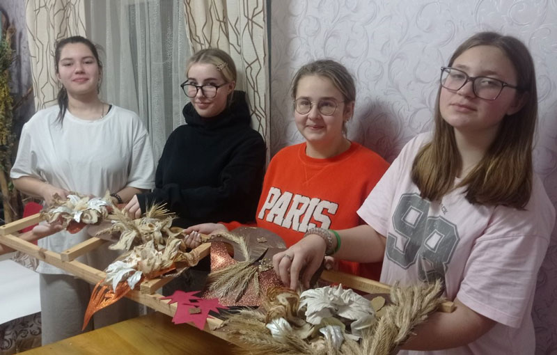«Смешанная техника» в панно